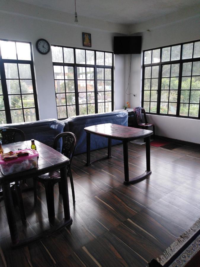 Akiko Rest Hotel Nuwara Eliya Eksteriør billede